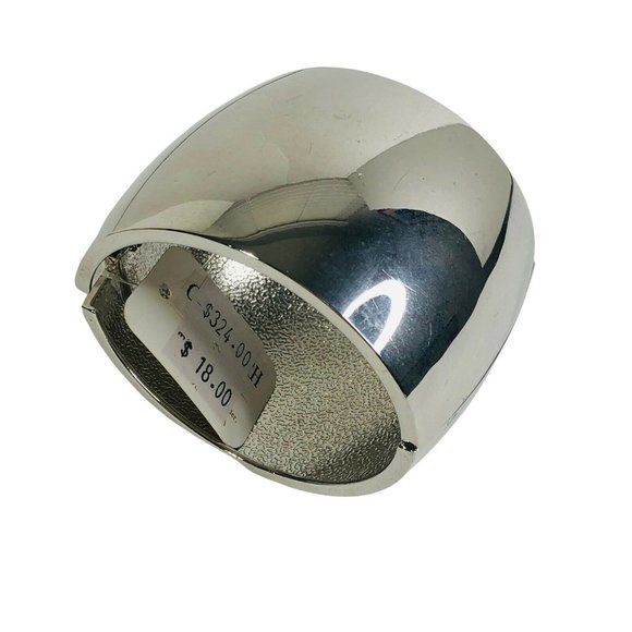 New Boutique Silvertone Polished Extra Wide Clamper Cuff Bracelet 80s Style - Picture 4 of 5